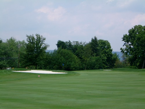 Hole 01 Green